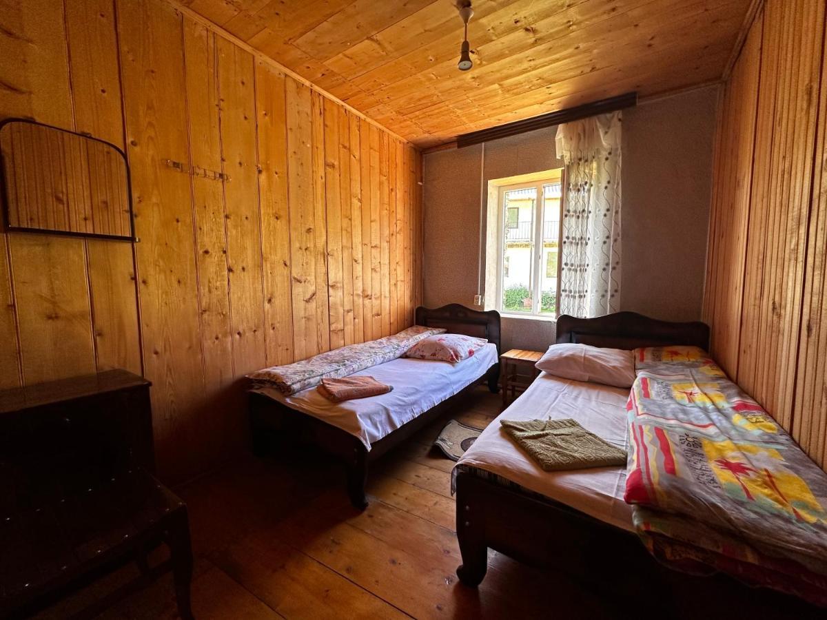 Guesthouse Angelina Ushguli Exterior photo