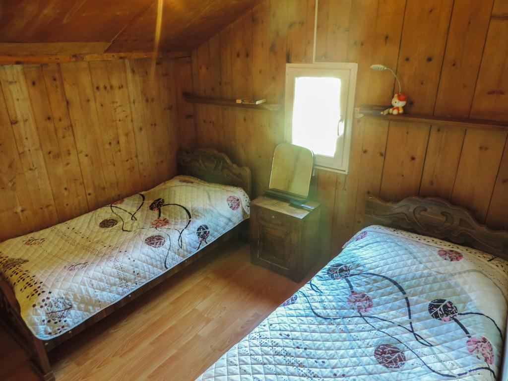 Guesthouse Angelina Ushguli Exterior photo